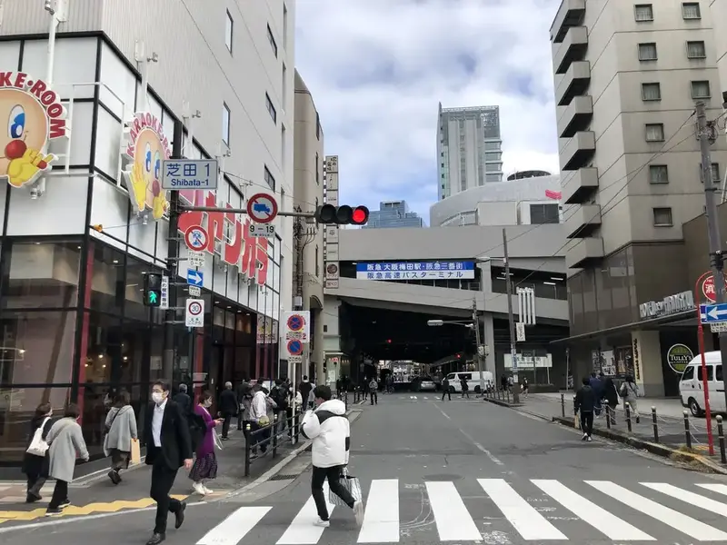右手の『ジャンカラ』に向かいます。